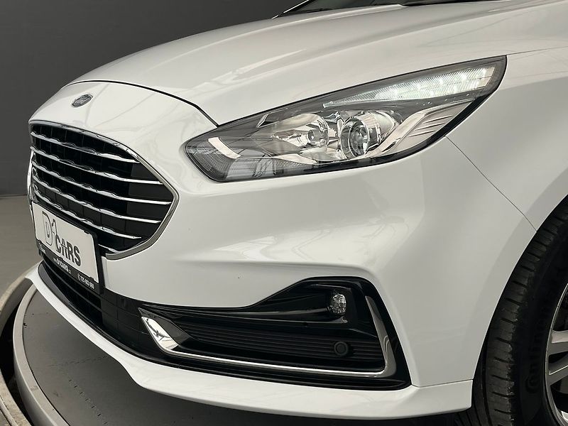Ford S-MAX 2.5 Duratec FHEV TITANIUM - fotka 45 z 60