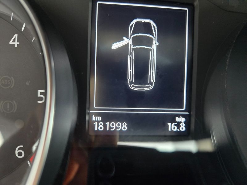 Volkswagen Passat (2018) 2.0 TDI DSG,Navi,Rozvody - fotka 17 z 29
