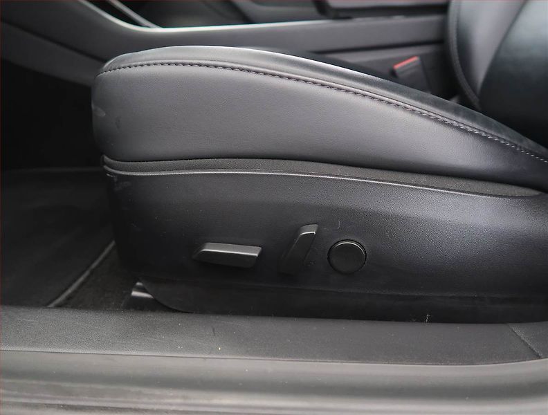 Tesla Model 3 (2020) Long Range 4WD 78kWh, SoH 89% - fotka 28 z 31