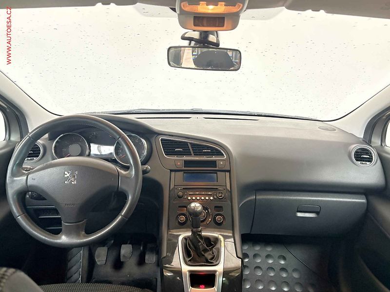 Peugeot 5008 (2011) 1.6VTi, ČR, AC, temp - fotka 8 z 13