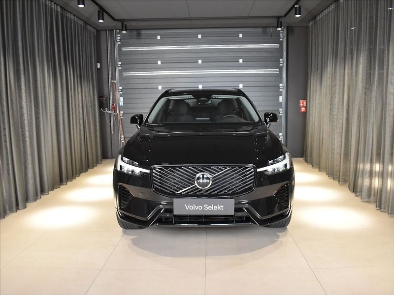 Volvo XC60 2,0 B5 AWD Plus BLIS,Bezklíč - fotka 6 z 24