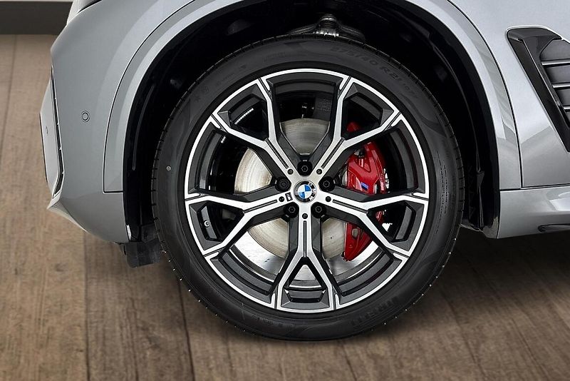 BMW X5 xDrive30d - fotka 30 z 30
