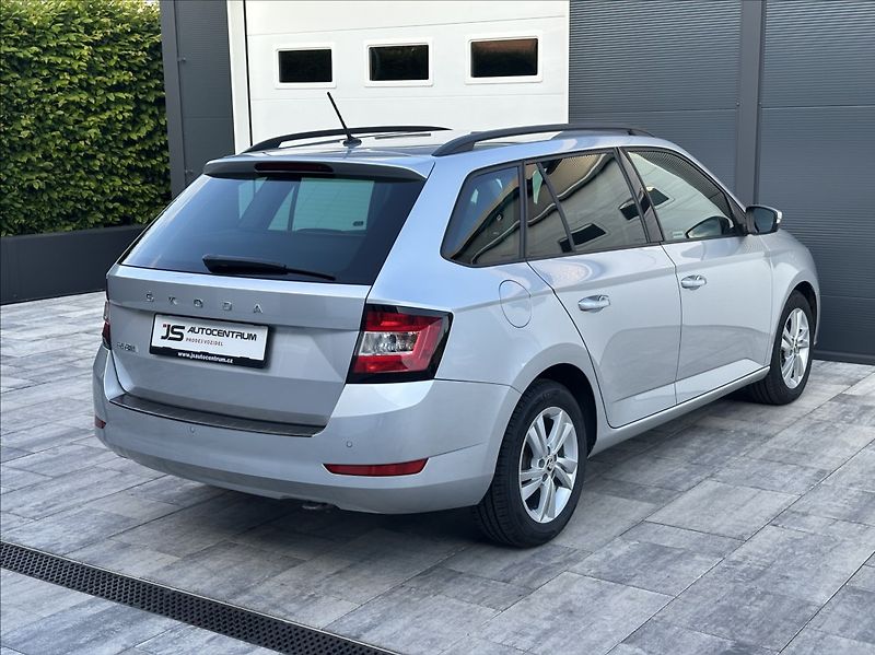 Škoda Fabia 1,0 TSI 95PS  Ambition Top - fotka 7 z 52