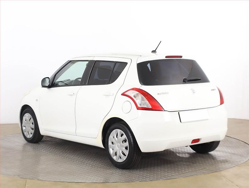 Suzuki Swift (2012) 1.2, Serv.kniha - fotka 4 z 14