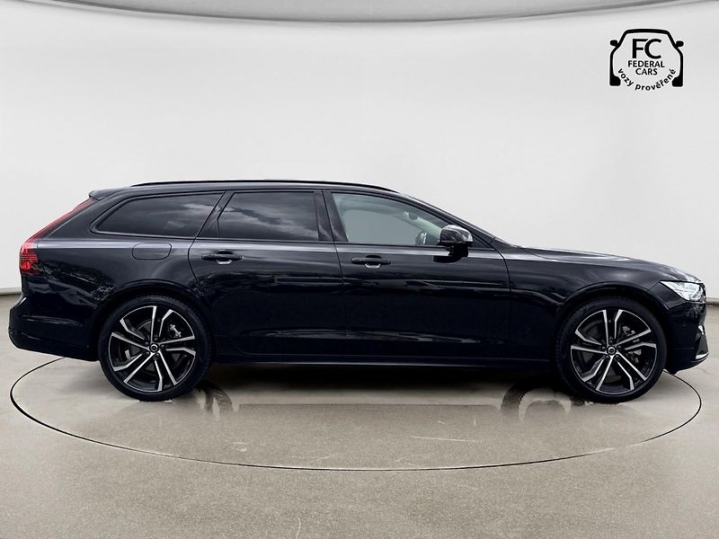 Volvo V90 T8 AWD ULTRA *VZDUCH* + kola - fotka 8 z 60