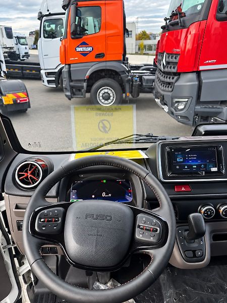 FUSO (2026) - fotka 3 z 6