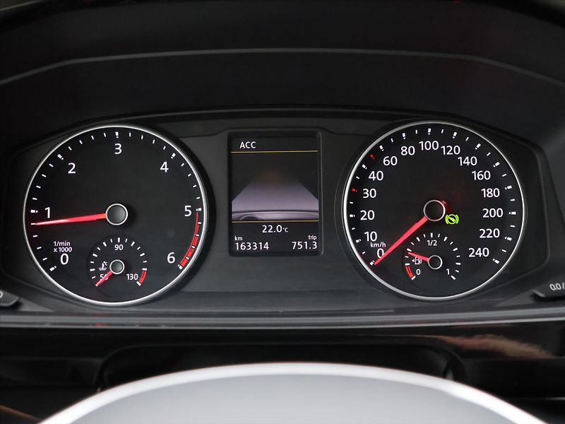 Volkswagen Multivan 2,0 TDI 146kW Highline DSG CZ - fotka 21 z 36