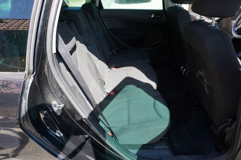 Peugeot 308 (2010) 1,6 HDI  nové v ČR - fotka 8 z 24