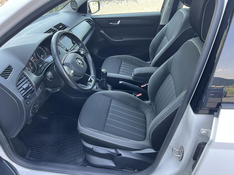 Škoda Fabia (2022) 1.0 TSI 70KW STYLE ČR 1MAJITEL - fotka 7 z 16