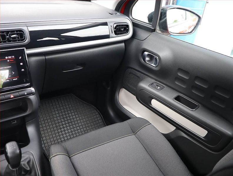 Citroën C3 (2019) 1.2 PureTech, Serv.kniha - fotka 8 z 15