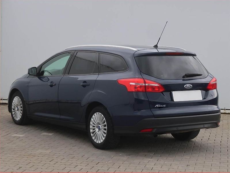 Ford Focus (2015) 1.5 TDCi, Serv.kniha, Navi - fotka 4 z 16