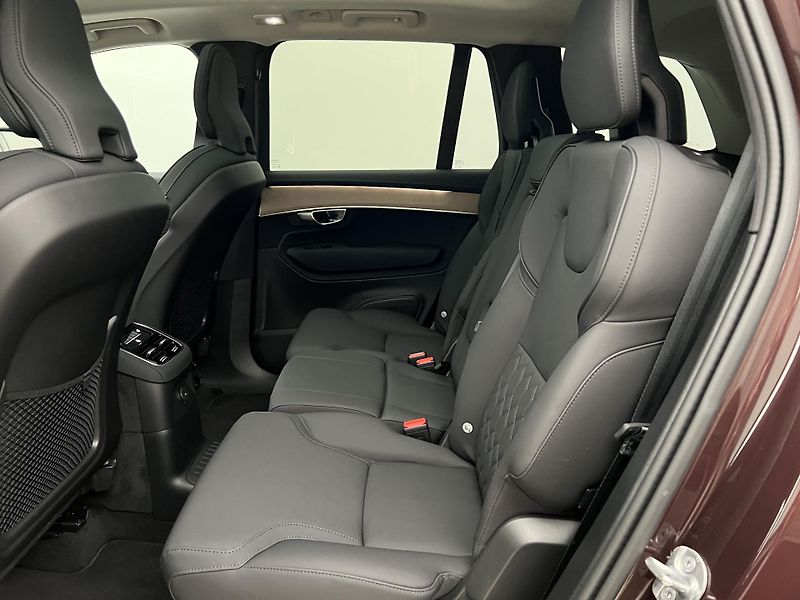 Volvo XC90 T8 AWD DARK PLUS REZERVACE - fotka 6 z 48