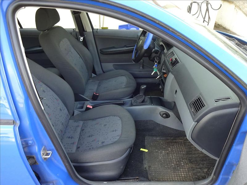 Škoda Fabia I 1,2 i40kW - fotka 28 z 42