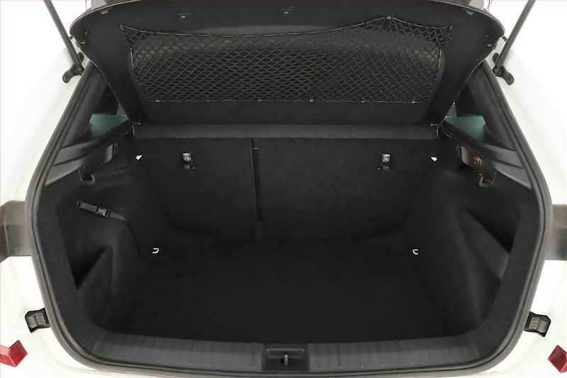 Škoda Kamiq (2025) 1.0 TSI, MONTE CARLO, KEYLESS - fotka 10 z 20
