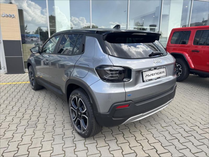 Jeep Avenger (2024) 156K 54kWh  Summit Electric - fotka 4 z 15