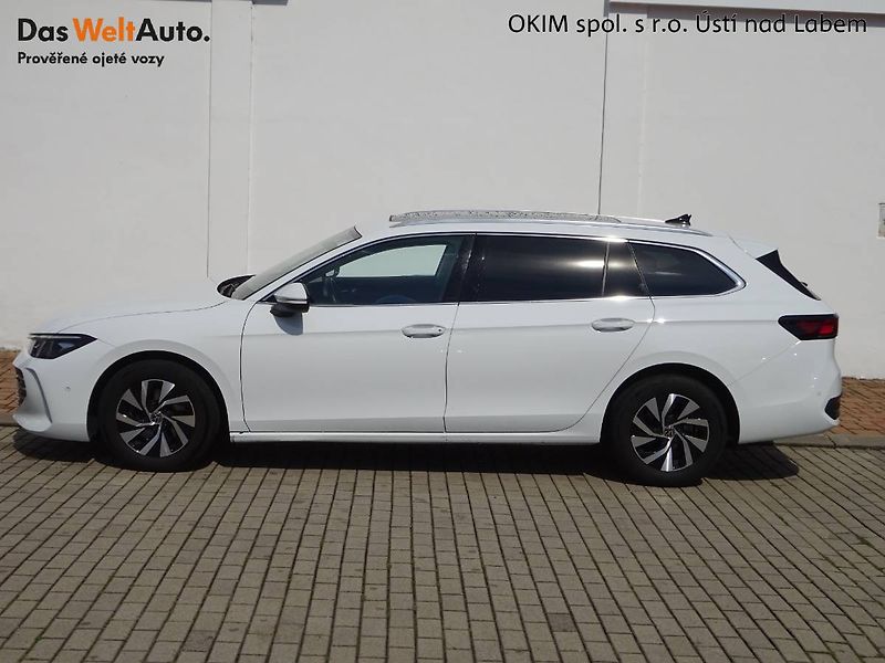 Volkswagen Passat (2024) 2,0 TDi/ 110kW DSG  Business - fotka 3 z 29