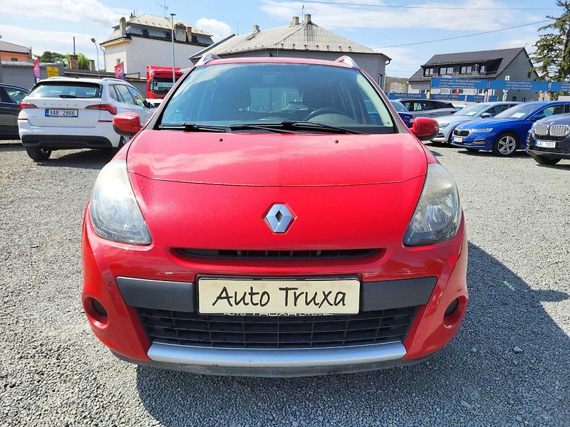 Renault Clio GRANDTOUR 1.2 i 16V ČR 1.majit - fotka 25 z 40