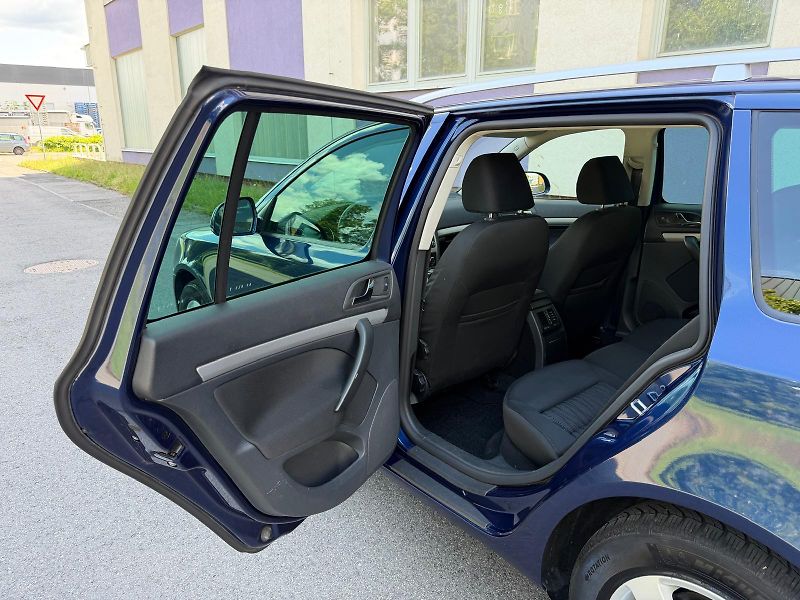 Škoda Octavia 1,4 TSI DSG Elegance  - fotka 10 z 22