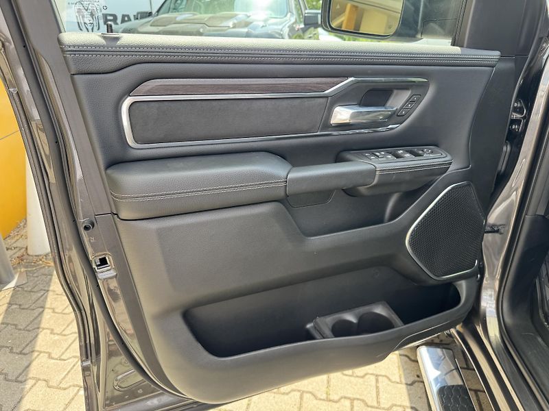 RAM 1500 5,7 HEMI Laramie Rambox - fotka 10 z 60