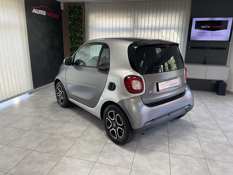 Smart Fortwo 0.9i AUTOMAT ČR 1.MAJ NAVI   - fotka 10 z 25