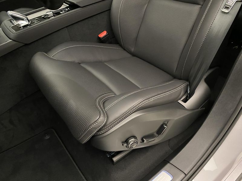Volvo XC90 (2025) T8 AWD Plug-in BRIGHT PLUS 7m - fotka 29 z 76