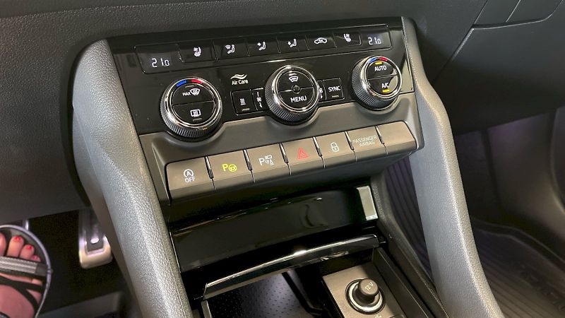 Škoda Kodiaq (2022) Laurin&Klement 2,0TDI 147Kw DS - fotka 28 z 35