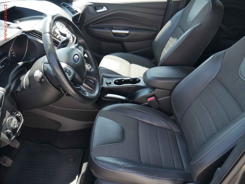 Ford Kuga (2015) 2.0 TDCi 4x4, ČR, AC, xenon - fotka 9 z 20