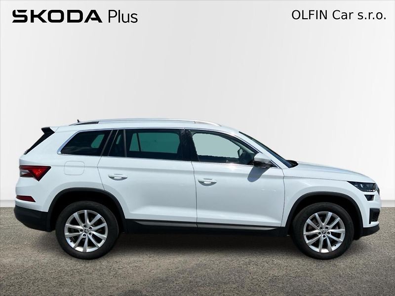 Škoda Kodiaq 2,0 TDi 147kW 7DSG 4x4 STYLE P - fotka 7 z 28
