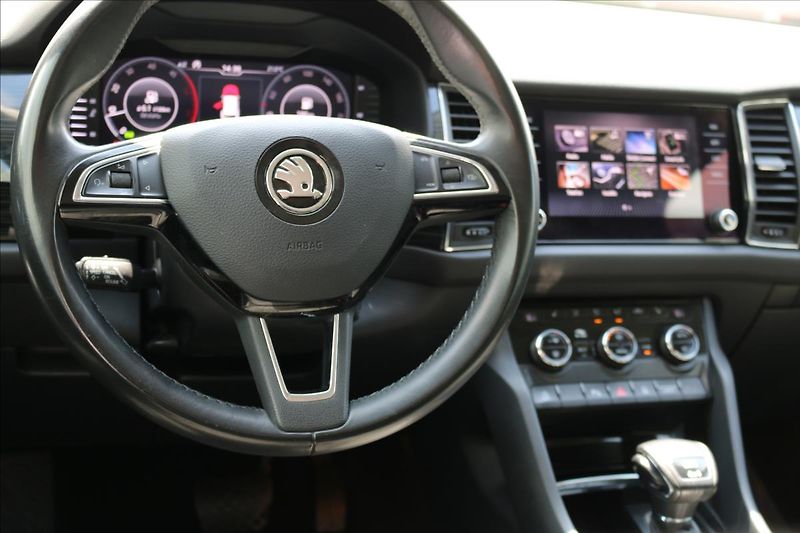 Škoda Kodiaq 2,0 TDi, DSG , 4x4, Sportline - fotka 17 z 51