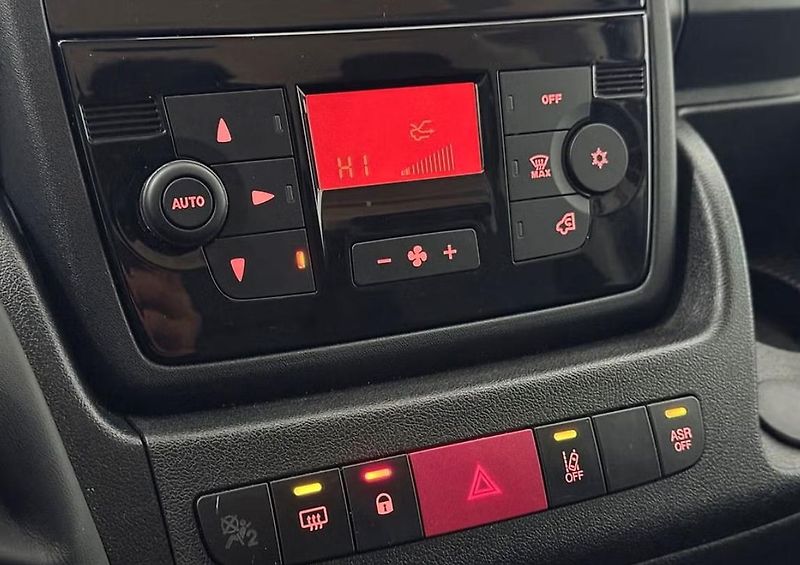 Fiat Ducato 3.0 CNG Tažné Kamera L2H1 - fotka 18 z 22