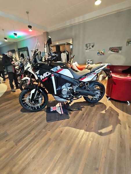 Moto Morini (2026) X-Cape 1200 NOVINKA 2026 - fotka 4 z 6