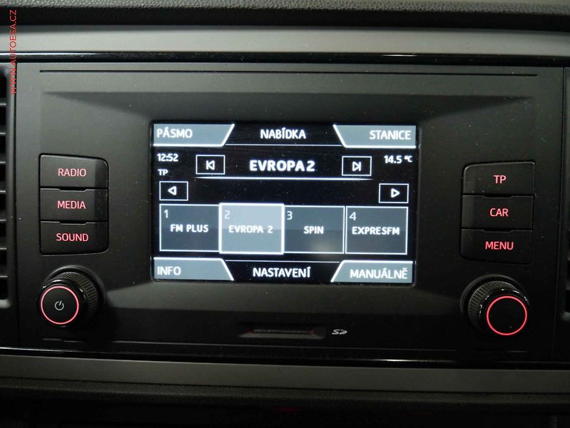 Seat Leon (2016) 1.2 TSi, ČR, AC - fotka 12 z 15