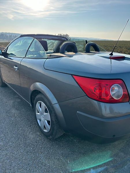 Renault Mégane (2005) - fotka 4 z 17