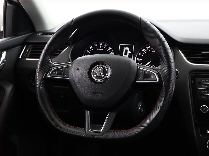Škoda Octavia (2016) 1.6 TDI, Serv.kniha, Tempomat - fotka 13 z 17