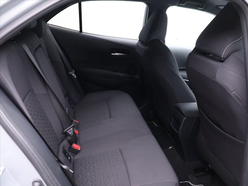 Toyota Corolla 2.0 HSD 112kW Team Deutschland - fotka 15 z 40