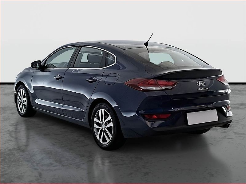 Hyundai i30 (2018) 1.4 T-GDI, Serv.kniha - fotka 4 z 18