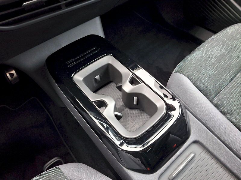 Volkswagen ID.4 (2024) Pro Performance 70 150kW - fotka 22 z 35
