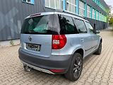 Škoda Yeti  2,0 TDI servis.k + sada pneu  - náhled 4