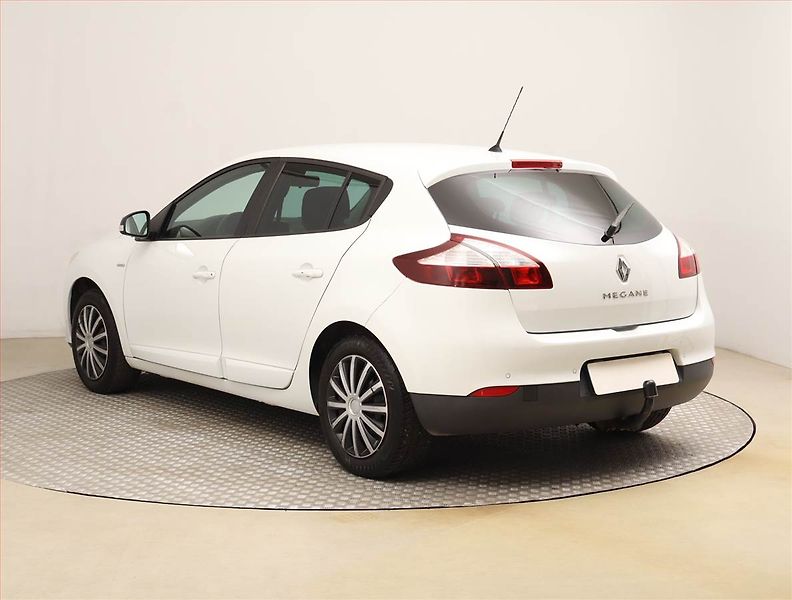 Renault Mégane (2015) 1.6 16V, Tempomat - fotka 4 z 19