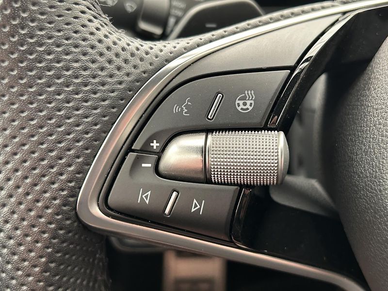 Škoda Kodiaq 2.0 TDI 4x4 SportLine - fotka 20 z 33