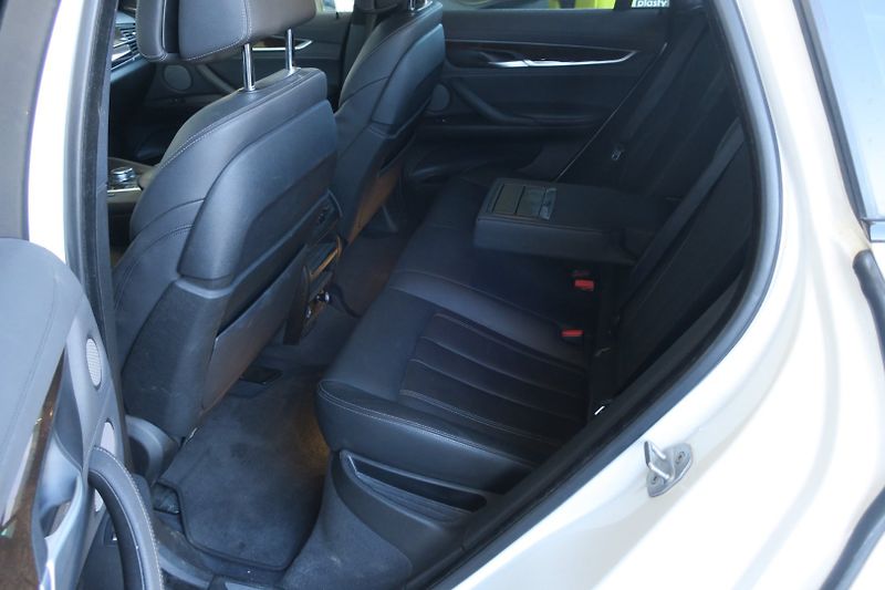 BMW X6 (2017) 3.0 xDrive30d M-Paket - fotka 35 z 42