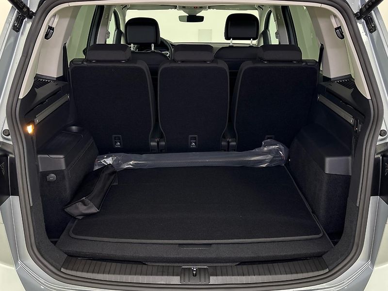 Volkswagen Touran (2026) MPV - fotka 10 z 30