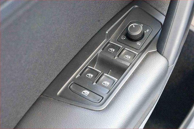 Volkswagen Tiguan (2023) Life 2.0 TDI - fotka 15 z 22