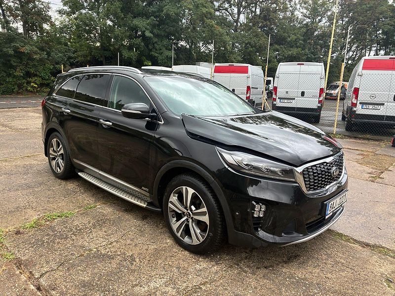 Kia Sorento GT LINE 2.2 CRDi 4x4 7 míst - fotka 1 z 25