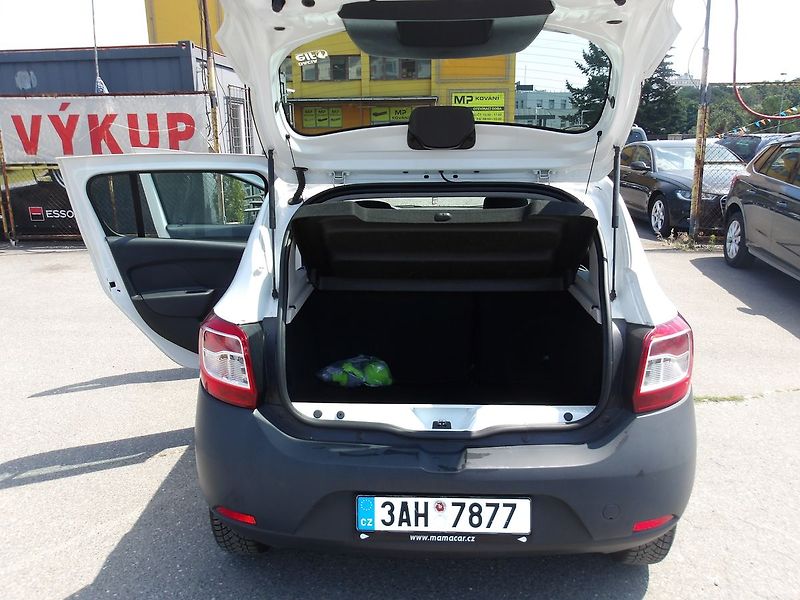 Dacia Sandero 1,2i ČR NAJ.66000km !!! - fotka 16 z 19