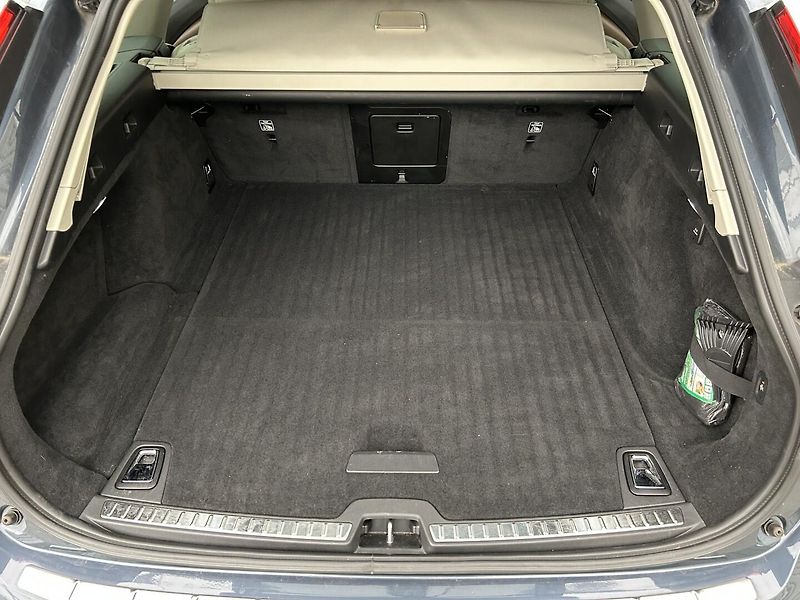 Volvo V90 2.0 Recharge 4x4 Inscription - fotka 28 z 29