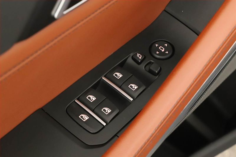 BMW X6 (2025) xDrive30d, M PAKET, VENTILACE - fotka 10 z 20