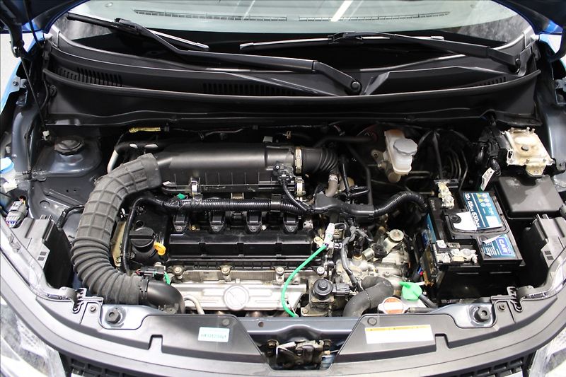 Suzuki Ignis 1,2 i 66KW jen 42400KM - fotka 7 z 31