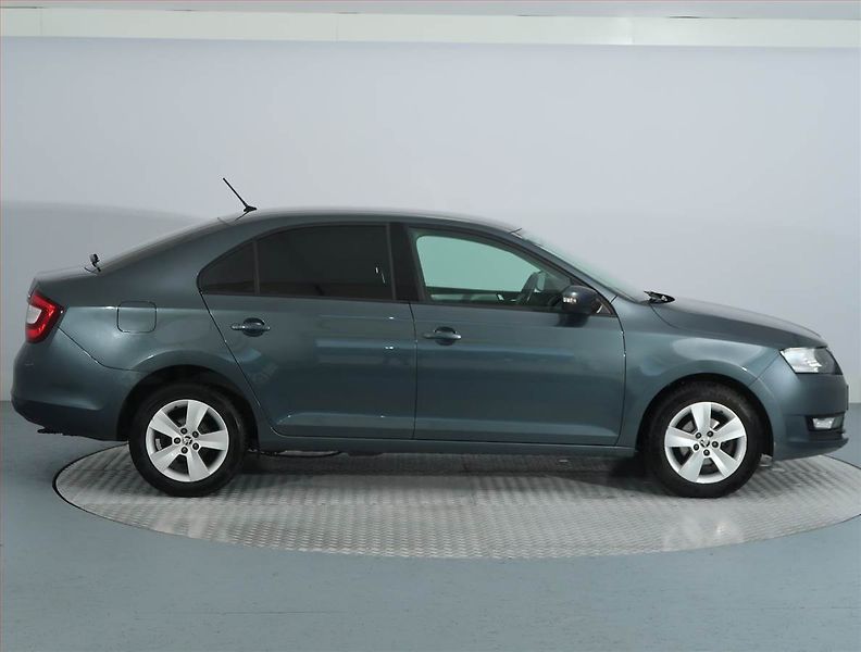 Škoda Rapid (2019) Ambition 1.0 TSI - fotka 6 z 13