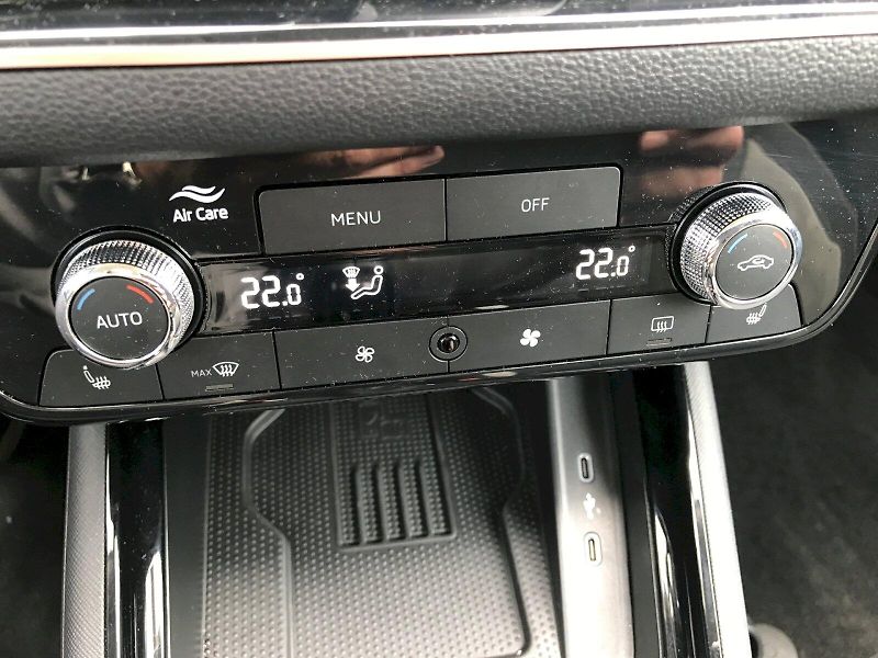Škoda Kamiq (2025) SELEC TSI 85/1.0 M6F - fotka 17 z 21